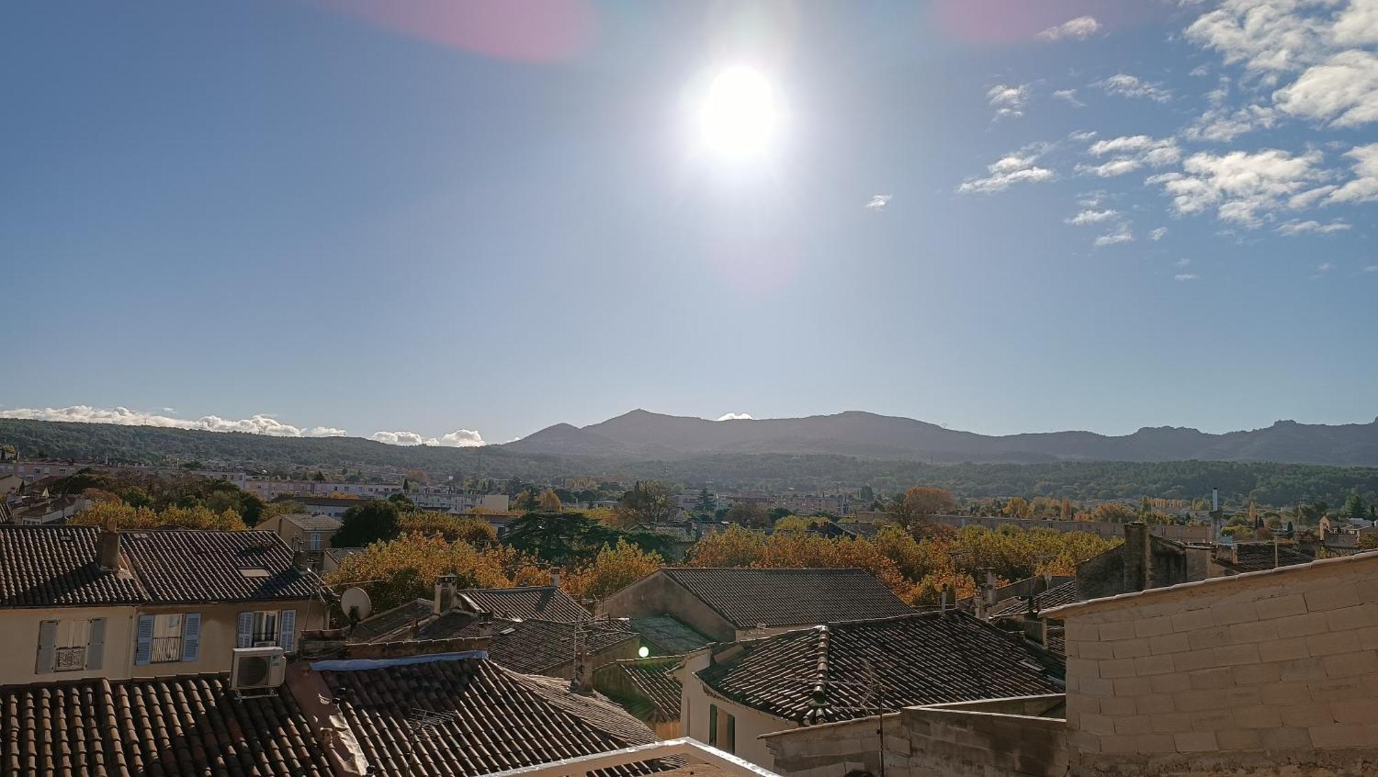 Mont Ventoux - Terrasse - Vue Degagee - Linge De Qualite - Fibre - Confort Gardanne Kültér fotó